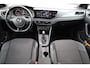 Volkswagen Polo 1.0 TSI Highline 95PK / 70kW, Door ons geleverd en onderhouden, 4 seizoenenbanden, parkeersensoren voor en achter (pdc), style interieur met zwarte dakhemel, 16" LMV, navigatie, adaptieve cruise control (acc), Apple Carplay & Android Auto, half lederen bekleding, verschillende rijmodi, elektrisch verstel- en verwarmbare buitenspiegels, DAB+, 2-zone climatronic, variabele laadvloer