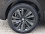 Peugeot 5008 130pk GT | 1ste eigenaar | Glazen dak | 19" LM velgen | Camera | Stoelverwarming | 7 persoons | Navigatie