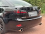 Lexus IS 250 Executive Black'on'Black Stoelkoeling Onderhouden