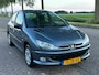 Peugeot 206 1.4 Forever 5-Drs Airco Electr. pakket ABS Getint glas 2 x airbag Cruisecontrol Colorpakket Dealeronderhoud Nieuwe Apk