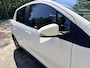 Toyota Yaris 1.5 VVT-i Dynamic Achteruitrij camera/Autom. airco/Audio installatie/Hoogte verstelbare stoelen/verwarmde elektrisch verstelbare spiegels /Cruise controle/Keyless entry/Led dagrij verl./Mistlampen voor/Leder m