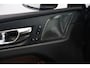 Volvo XC60 2.0 B5 Momentum Exclusive | Trekhaak | Panoramadak | Leder