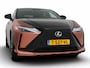 Lexus RZ 450e Executive Line 71 kWh | BTW voertuig | Panoramadak | Stoel+stuurverwarming | Blind Spot Monitor | Parkeersensoren voor+achter | Apple CarPlay/Android Auto | Elektrische Achterklep | Navigatie |