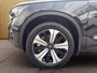 Volvo XC40 Recharge Core 70 kWh | Trekhaak | Camera | Voorstoelen Verwarmd | Camera | Cruise Control |