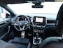 Volkswagen T-Roc 1.5 TSI R-Line | Trekhaak afneembaar | Achteruitrijcamera | Stoelverwarming & -massage |