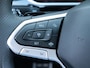 Volkswagen T-Roc 1.5 TSI R-Line | Trekhaak afneembaar | Achteruitrijcamera | Stoelverwarming & -massage |