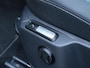 Volkswagen T-Roc 1.5 TSI R-Line | Trekhaak afneembaar | Achteruitrijcamera | Stoelverwarming & -massage |