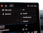 Volkswagen Golf 1.5 eHybrid Style | Wegklapbare trekhaak | HUD | Elektrisch verstelbare bestuurdersstoel + memory | Stoel en stuurverwarming | Keyless entry |