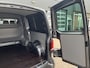 Volkswagen Transporter 2.0 TDI L2H1 DC 150pk Airco Cruise controle Telefoonverbinding Apple carplay Stuurwielbediening Parkeersensoren voor en achter  Euro 6 1e eigenaar Dealer onderhouden