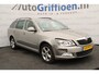 Skoda Octavia Combi 1.2 TSI Ambition met lichte voorschade RV auto is rijdbaar
