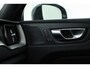 Volvo XC60 2.0 T8 390 PK Twin Engine AWD R-Design | Luchtvering | Heico | Acantara | Trekhaak | HUD | 360 camera | BTW |