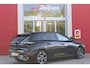 Peugeot 308 1.2 130PK AUTOMAAT ALLURE PACK BUSINESS | NAVIGATIE | DRAADLOZE APPLE CARPLAY/ANDROID AUTO | ACHTERUITRIJ CAMERA | KEYLESS ENTRY/START | LICHTMETALEN VELGEN 17" | DAB+ RADIO | ADAPTIVE CRUISE CONTROL | CLIMATE CONTROL |