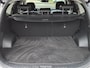 Hyundai Santa Fe 1.6 T-GDI PHEV Premium Sky / Dealer onderhouden / Fabrieksgarantie tot 03-2027 / Head Up Display  / Trekhaak afneembaar / Glazen schuif- en kanteldak / EAER bereik 58 km bereik stad 69 km / Trekgewicht 1350 kg / Stuur- Stoel & Achterbank verwarming / Elektrische achterklep /