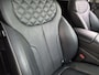 Hyundai Santa Fe 1.6 T-GDI PHEV Premium Sky / Dealer onderhouden / Fabrieksgarantie tot 03-2027 / Head Up Display  / Trekhaak afneembaar / Glazen schuif- en kanteldak / EAER bereik 58 km bereik stad 69 km / Trekgewicht 1350 kg / Stuur- Stoel & Achterbank verwarming / Elektrische achterklep /