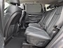 Hyundai Santa Fe 1.6 T-GDI PHEV Premium Sky / Dealer onderhouden / Fabrieksgarantie tot 03-2027 / Head Up Display  / Trekhaak afneembaar / Glazen schuif- en kanteldak / EAER bereik 58 km bereik stad 69 km / Trekgewicht 1350 kg / Stuur- Stoel & Achterbank verwarming / Elektrische achterklep /