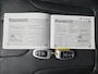 Hyundai Santa Fe 1.6 T-GDI PHEV Premium Sky / Dealer onderhouden / Fabrieksgarantie tot 03-2027 / Head Up Display  / Trekhaak afneembaar / Glazen schuif- en kanteldak / EAER bereik 58 km bereik stad 69 km / Trekgewicht 1350 kg / Stuur- Stoel & Achterbank verwarming / Elektrische achterklep /