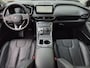 Hyundai Santa Fe 1.6 T-GDI PHEV Premium Sky / Dealer onderhouden / Fabrieksgarantie tot 03-2027 / Head Up Display  / Trekhaak afneembaar / Glazen schuif- en kanteldak / EAER bereik 58 km bereik stad 69 km / Trekgewicht 1350 kg / Stuur- Stoel & Achterbank verwarming / Elektrische achterklep /