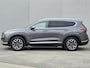 Hyundai Santa Fe 1.6 T-GDI PHEV Premium Sky / Dealer onderhouden / Fabrieksgarantie tot 03-2027 / Head Up Display  / Trekhaak afneembaar / Glazen schuif- en kanteldak / EAER bereik 58 km bereik stad 69 km / Trekgewicht 1350 kg / Stuur- Stoel & Achterbank verwarming / Elektrische achterklep /