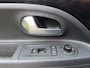 Volkswagen Up! 1.0 cross up! BlueMotion Airco Cruisecontrol Navigatie Stoelverwarming Pdc LM Velgen***Apk t/m 30-6-2027***