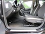 Volkswagen Up! 1.0 cross up! BlueMotion Airco Cruisecontrol Navigatie Stoelverwarming Pdc LM Velgen***Apk t/m 30-6-2027***