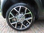 Volkswagen Up! 1.0 cross up! BlueMotion Airco Cruisecontrol Navigatie Stoelverwarming Pdc LM Velgen***Apk t/m 30-6-2027***