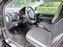 Volkswagen Up! 1.0 cross up! BlueMotion Airco Cruisecontrol Navigatie Stoelverwarming Pdc LM Velgen***Apk t/m 30-6-2027***