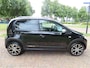 Volkswagen Up! 1.0 cross up! BlueMotion Airco Cruisecontrol Navigatie Stoelverwarming Pdc LM Velgen***Apk t/m 30-6-2027***