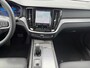 Volvo V60 2.0 B3 Essential | Cruise control | Comfortstoelen | Rijstrooksensor met correctie |