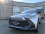 Toyota C-HR / C-HR+ 2.0 PLUG-IN HYBRID 220 DYNAMIC NIEUW & DIRECT LEVERBAAR!!! STOEL/STUURVERW BLIND-SPOT PARK-SENSOREN 18" LM-VELGEN WARMTEPOMP