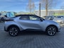 Toyota C-HR / C-HR+ 2.0 PLUG-IN HYBRID 220 DYNAMIC NIEUW & DIRECT LEVERBAAR!!! STOEL/STUURVERW BLIND-SPOT PARK-SENSOREN 18" LM-VELGEN WARMTEPOMP