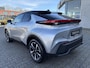 Toyota C-HR / C-HR+ 2.0 PLUG-IN HYBRID 220 DYNAMIC NIEUW & DIRECT LEVERBAAR!!! STOEL/STUURVERW BLIND-SPOT PARK-SENSOREN 18" LM-VELGEN WARMTEPOMP