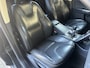 Volvo XC60 2.0 D3 R-Design Airco Cruise controle Leder Trekhaak 1600kg trekgewicht Parkeersensoren achter Stoelverwarming Bluetooth Navigatiesysteem Euro 5