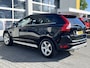 Volvo XC60 2.0 D3 R-Design Airco Cruise controle Leder Trekhaak 1600kg trekgewicht Parkeersensoren achter Stoelverwarming Bluetooth Navigatiesysteem Euro 5