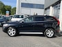Volvo XC60 2.0 D3 R-Design Airco Cruise controle Leder Trekhaak 1600kg trekgewicht Parkeersensoren achter Stoelverwarming Bluetooth Navigatiesysteem Euro 5