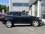 Volvo XC60 2.0 D3 R-Design Airco Cruise controle Leder Trekhaak 1600kg trekgewicht Parkeersensoren achter Stoelverwarming Bluetooth Navigatiesysteem Euro 5