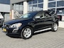 Volvo XC60 2.0 D3 R-Design Airco Cruise controle Leder Trekhaak 1600kg trekgewicht Parkeersensoren achter Stoelverwarming Bluetooth Navigatiesysteem Euro 5