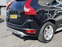 Volvo XC60 2.0 D3 R-Design Airco Cruise controle Leder Trekhaak 1600kg trekgewicht Parkeersensoren achter Stoelverwarming Bluetooth Navigatiesysteem Euro 5