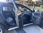 Volvo XC60 2.0 D3 R-Design Airco Cruise controle Leder Trekhaak 1600kg trekgewicht Parkeersensoren achter Stoelverwarming Bluetooth Navigatiesysteem Euro 5