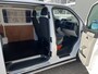 Volkswagen Transporter Kombi 2.0 TDI L1H1 BTW EN BPM VRIJ!! Airco Trekhaak 2500 kg trekgewicht Telefoonverbinding Groeps vervoer Taxi Combi Tourer Passenger