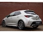 Toyota Corolla Hybrid 180 Executive Nieuw en uit voorraad leverbaar met € 6.200, - voordeel, inclusief trekhaak!! , Stoel & Stuurverwarming, Parkeersensoren voor en achter, Head Up Display,Nieuw en direct leverbaar!