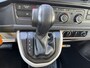 Volkswagen Transporter Kombi 2.0 TDI L2H2 150pk DSG Airco Cruise control Parkeersensoren achter Navigatiesysteem Telefoonverbinding Euro 6 Ideaal voor camperombouw! 8-Persoons