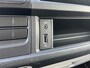 Volkswagen Transporter Kombi 2.0 TDI L2H2 150pk DSG Airco Cruise control Parkeersensoren achter Navigatiesysteem Telefoonverbinding Euro 6 Ideaal voor camperombouw! 8-Persoons
