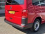 Volkswagen Transporter Kombi 2.0 TDI L2H2 150pk DSG Airco Cruise control Parkeersensoren achter Navigatiesysteem Telefoonverbinding Euro 6 Ideaal voor camperombouw! 8-Persoons