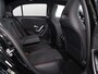Mercedes-Benz A-klasse 250 e Business Solution AMG | Panoramaschuifdak | Stoelverwarming | Achteruitrijcamera | MULTIBEAM LED |