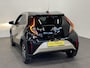 Toyota Aygo X 1.0 VVT-i Automaat Pulse Navigatie Apple Carplay/Android Auto Camera 17" Lichtmetalen Velgen Climate Control Adaptieve Cruise Control Two Tone