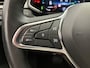 Renault Captur 1.6 E-Tech Plug-in Hybrid 160 Intens / Eerste Eigenaar / Navigatie / Digitaal Dashboard / Camera / Half Lederen Bekleding / Climate Control / Cruise Control / LED Verlichting /