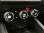 Renault Captur 1.6 E-Tech Plug-in Hybrid 160 Intens / Eerste Eigenaar / Navigatie / Digitaal Dashboard / Camera / Half Lederen Bekleding / Climate Control / Cruise Control / LED Verlichting /