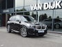 BMW iX1 eDrive20 M-Sport pakket Innovation Pack Travel Pack Head-up Pano-Dak Park-Plus 18'LM Velgen