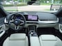 BMW iX1 eDrive20 M-Sport pakket Innovation Pack Travel Pack Head-up Pano-Dak Park-Plus 18'LM Velgen