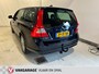 Volvo V70 2.5T Momentum -Leder -Cruise controle -Navigatie-Trekhaak 1800 kilo--goed onderhouden